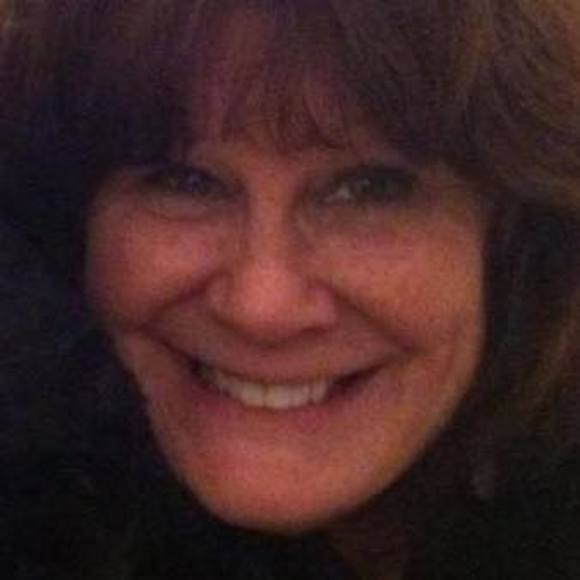 Meet your Posher, Cyn - Picture 1 of 1